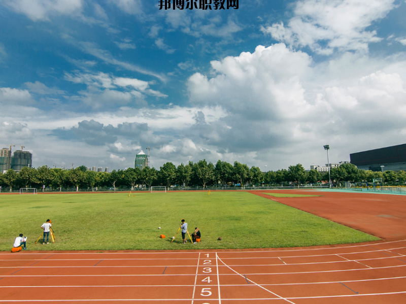 江蘇邗江中等專業(yè)學校怎么樣、好不好