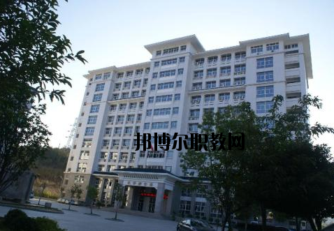 云浮技工學(xué)校2020年報(bào)名條件、招生要求、招生對(duì)象