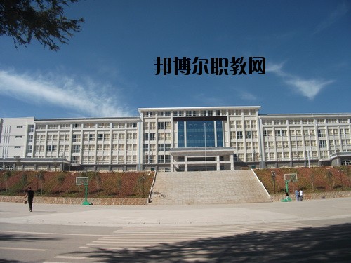 文山職業(yè)高級中學(xué)2020年報名條件、招生要求、招生對象