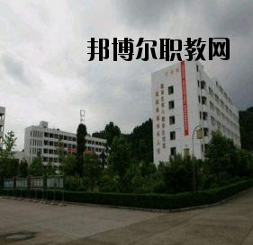 遂寧應(yīng)用高級技工學(xué)校2020年報名條件、招生要求、招生對象