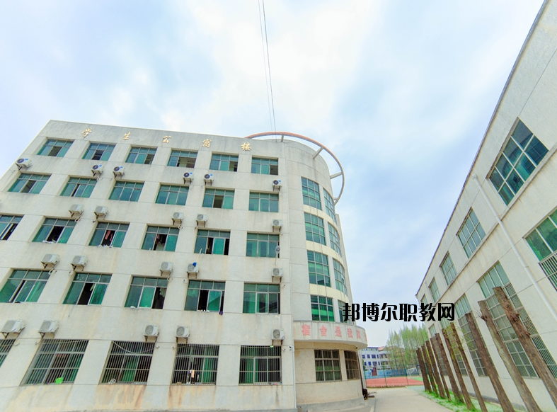 黃岡技師學(xué)院2020年報(bào)名條件、招生要求、招生對(duì)象