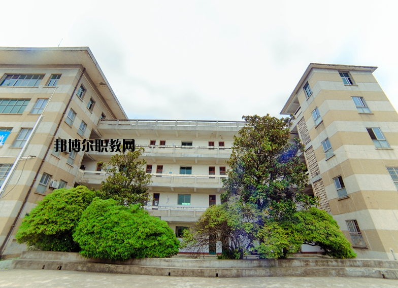 黃岡技師學(xué)院2020年有哪些專(zhuān)業(yè)
