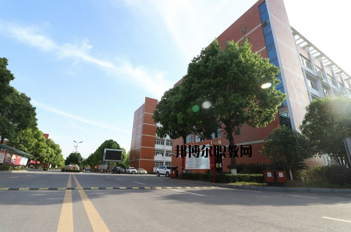 江陵職教中心2020年報(bào)名條件、招生要求、招生對(duì)象