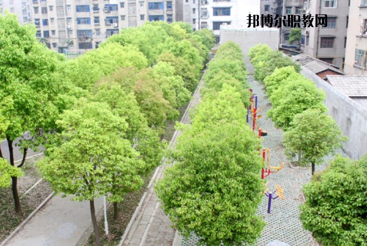 湖北潛江衛(wèi)生學(xué)校怎么樣、好不好