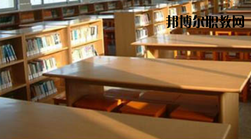 柳州工業(yè)職業(yè)技術(shù)學(xué)校2020年報(bào)名條件、招生要求、招生對象 