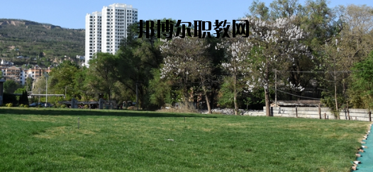 天水岷山技工學(xué)校2020年報名條件、招生要求、招生對象