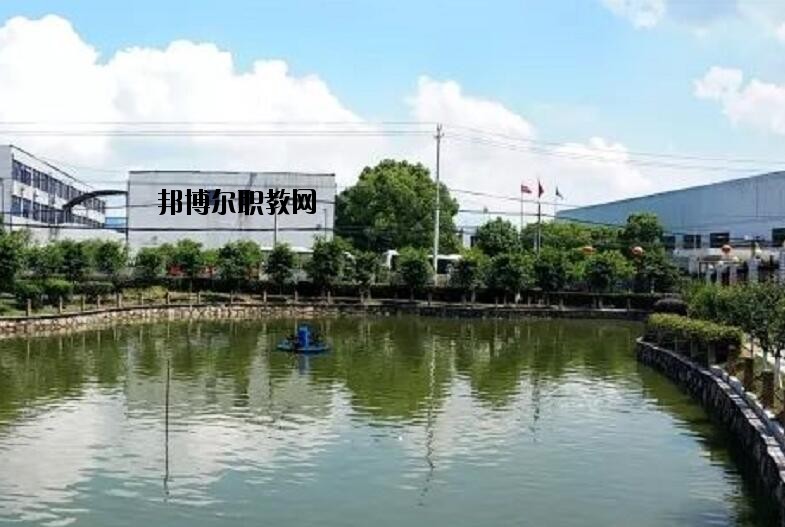 寧?？h雙林職業(yè)學校2020年報名條件、招生要求、招生對象