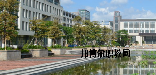 佛山高明區(qū)職業(yè)技術(shù)學(xué)校2020年報(bào)名條件、招生要求、招生對象