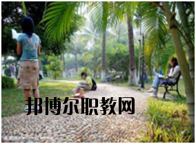 瀾滄縣職業(yè)高級中學(xué)2020年報名條件、招生要求、招生對象