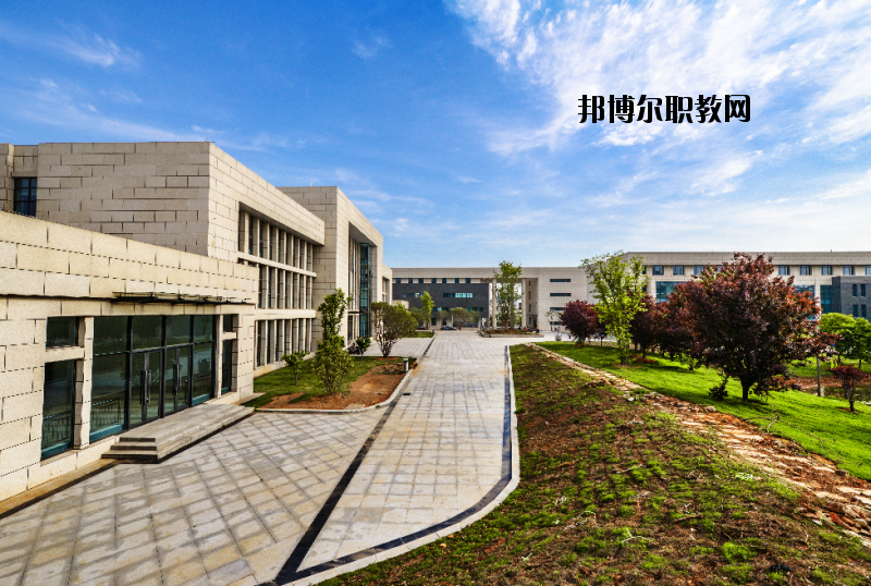 江蘇建筑職業(yè)技術(shù)學(xué)院2020年報(bào)名條件、招生要求、招生對(duì)象