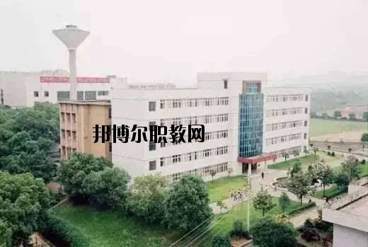 井岡山鐵道職業(yè)技術學校網站網址
