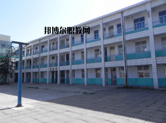 洛陽中醫(yī)藥學(xué)校2021年報名條件、招生要求、招生對象