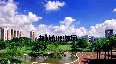 安陸深藍(lán)電子工業(yè)技術(shù)學(xué)校2020年報(bào)名條件、招生要求、招生對(duì)象