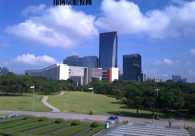 安陸深藍電子工業(yè)技術學校怎么樣、好不好