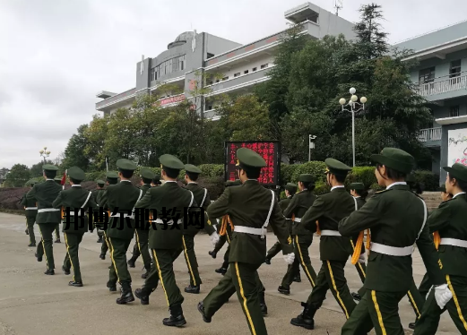 浮梁高級(jí)職業(yè)學(xué)校2020年招生辦聯(lián)系電話