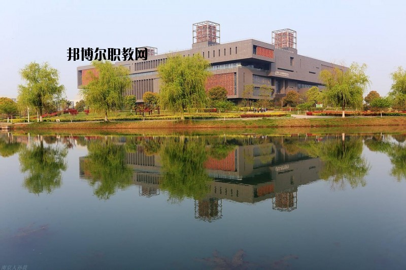 云夢(mèng)中等職業(yè)技術(shù)學(xué)校怎么樣、好不好