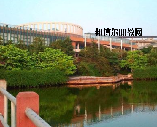 宜昌體育運(yùn)動(dòng)學(xué)校2020年報(bào)名條件、招生要求、招生對(duì)象