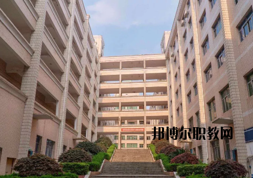 新余新興產(chǎn)業(yè)工程學(xué)校2020年報名條件、招生要求、招生對象