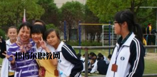 石家莊新世紀中等專業(yè)學(xué)校怎么樣、好不好