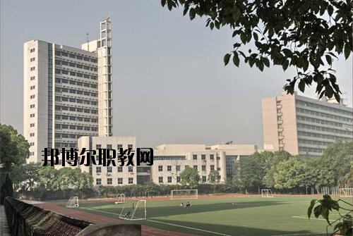 南充工業(yè)職業(yè)技術(shù)學(xué)校2020年報(bào)名條件、招生要求、招生對(duì)象