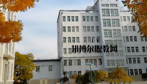 甘肅化工技工學(xué)校2020年報名條件、招生要求、招生對象