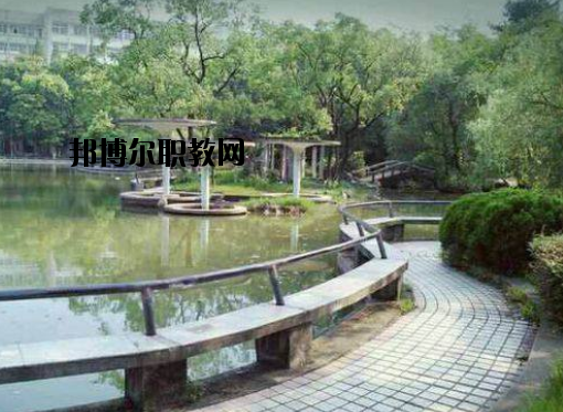 南昌經(jīng)濟(jì)管理學(xué)校2020年報(bào)名條件、招生要求、招生對(duì)象