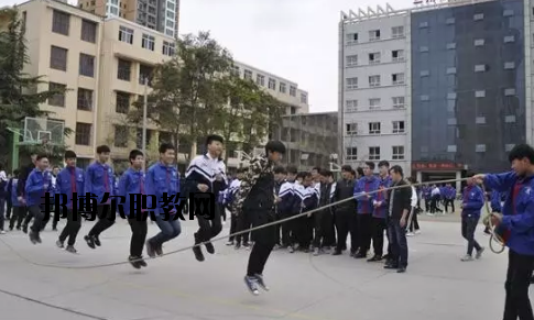 蘭州鐵路技工學(xué)校2020年學(xué)費(fèi)、收費(fèi)多少