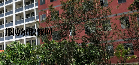 玉林華港中等職業(yè)技術學校怎么樣、好不好