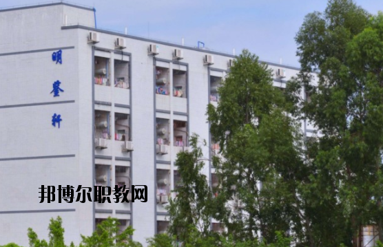 廣東高新技術(shù)技工學(xué)校2020年報(bào)名條件、招生要求、招生對(duì)象