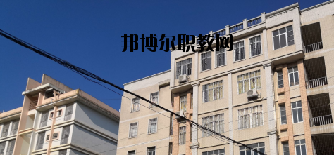 梧州服裝職業(yè)技術(shù)學(xué)校2020年報(bào)名條件、招生要求、招生對(duì)象 