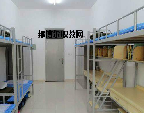 洛陽(yáng)綠業(yè)信息中等專業(yè)學(xué)校2021年宿舍條件