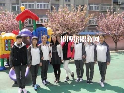 鄭州軟件應(yīng)用中等專業(yè)學(xué)校2021年學(xué)費(fèi)、收費(fèi)多少