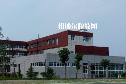 天長工業(yè)學(xué)校2020年報名條件、招生要求、招生對象