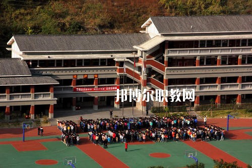 四川石棉職業(yè)高級中學怎么樣、好不好