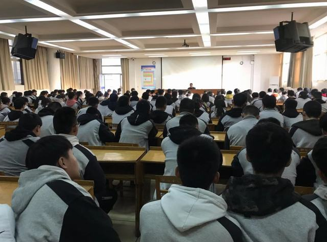 江蘇建湖中等專業(yè)學(xué)校2020年報名條件、招生要求、招生對象