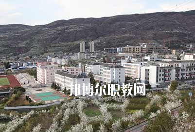 漢源縣職業(yè)高級中學2020年報名條件、招生要求、招生對象