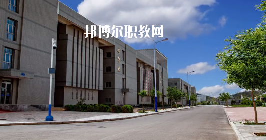 金昌市理工中等專業(yè)學(xué)校2020年報名條件、招生要求、招生對象