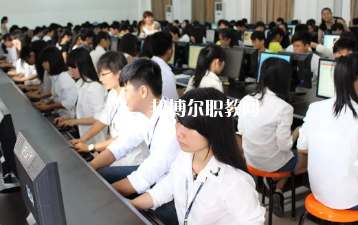 廉江興華職業(yè)技術(shù)學(xué)校2020年報名條件、招生要求、招生對象