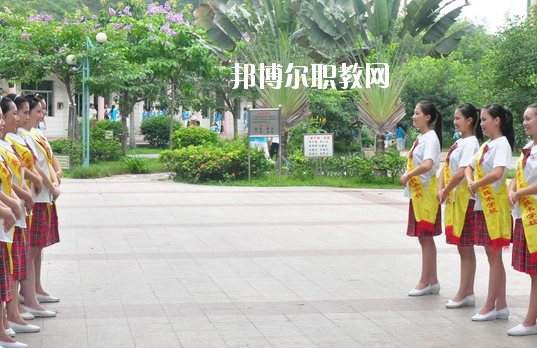 廣東黃埔衛(wèi)生職業(yè)技術(shù)學(xué)校2020年報(bào)名條件、招生要求、招生對(duì)象