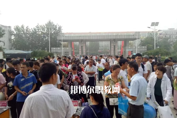 青縣職業(yè)技術(shù)教育中心2020年報名條件、招生要求、招生對象