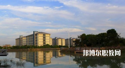 安徽2020年設(shè)有高鐵學校的公辦大專學校