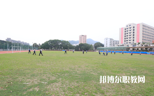 深圳市龍崗區(qū)第二職業(yè)技術(shù)學(xué)校2020年報名條件、招生要求、招生對象
