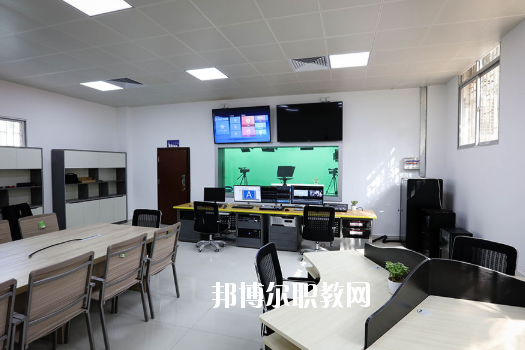 深圳市龍崗區(qū)第二職業(yè)技術(shù)學(xué)校怎么樣、好不好