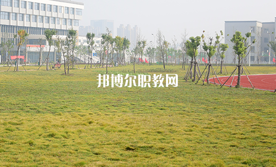 安徽蚌埠技師學(xué)院2020年學(xué)費(fèi)、收費(fèi)多少