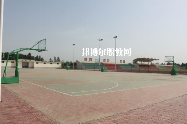 新鄉(xiāng)測(cè)繪中等專業(yè)學(xué)校2021年招生辦聯(lián)系電話