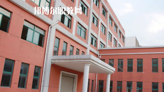 南昌工業(yè)技工學(xué)校2020年報名條件、招生要求、招生對象