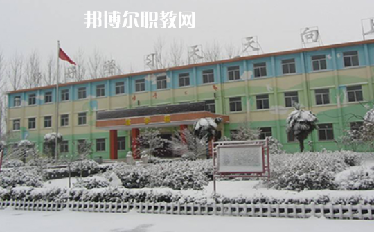 淮北市烈山區(qū)中等專業(yè)學(xué)校2020年報名條件、招生要求、招生對象