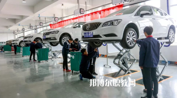 廣東2020年讀汽修學(xué)校要多少錢(qián)