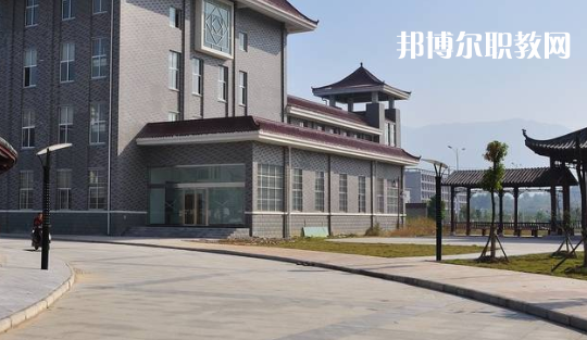 安徽黃梅戲藝術(shù)職業(yè)學(xué)院(中專部)2021年報(bào)名條件、招生要求、招生對(duì)象