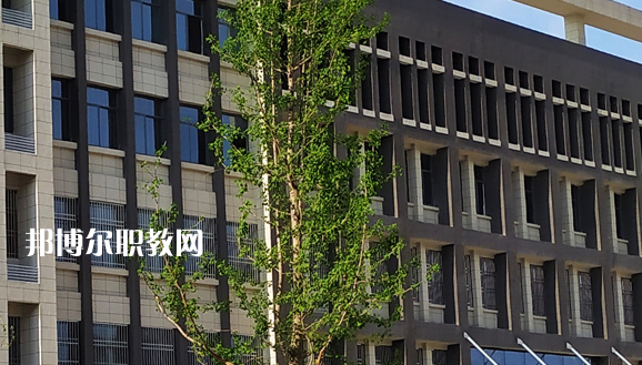 安徽天柱山旅游學(xué)校2021年報名條件、招生要求、招生對象